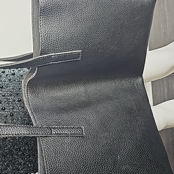 Vince Camuto Handbag - Picture 4 of 7